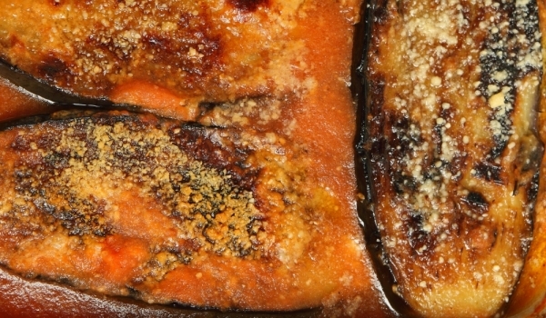 Патладжани с доматен сос по италиански