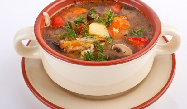 Френска зеленчукова супа със зеле