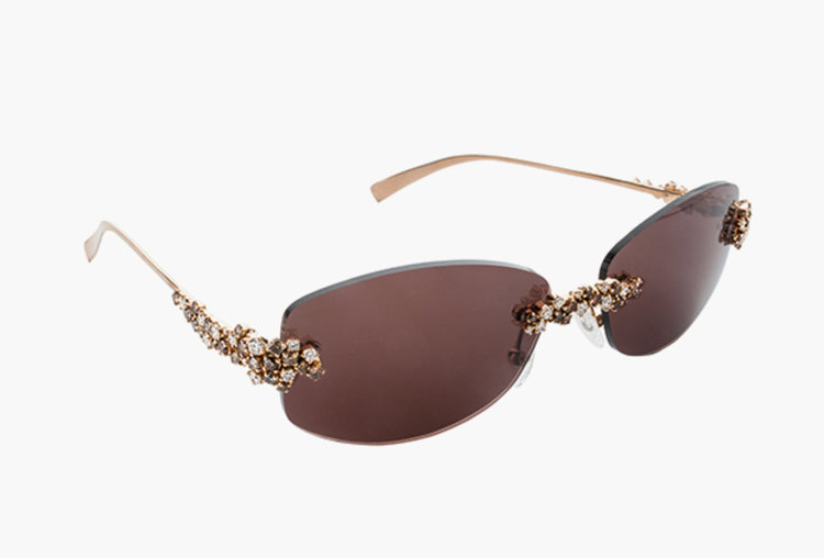 Слънчеви очила в обков от розово злато и брилянти