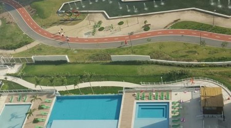 Първите впечатления на българите в олимпийското село: Хубаво отвън, проблеми отвътре