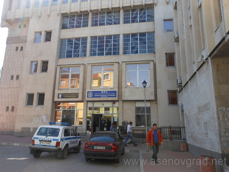 Пияни и дрогирани въртят волана в Асеновград