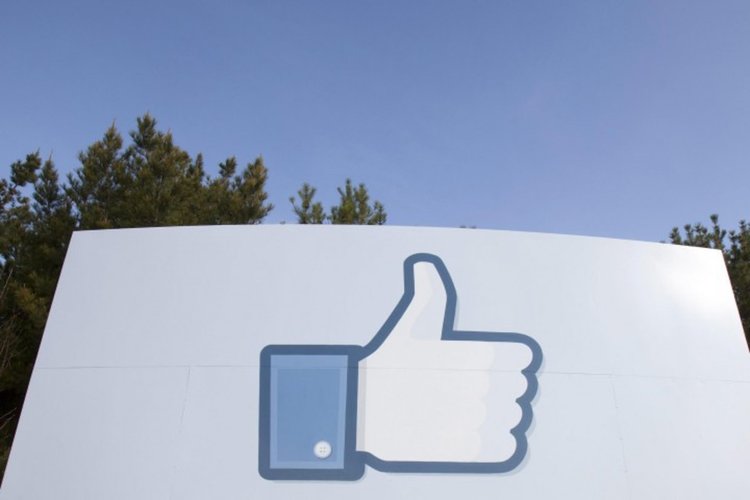 ”Фейсбук” подема война против фалшивите новини