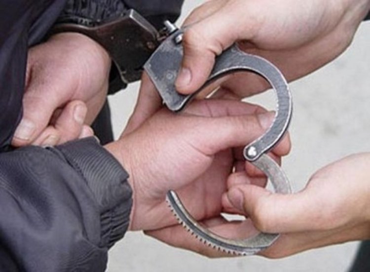 Задържаха крадеца на дамската чанта от дискотека в Смолян