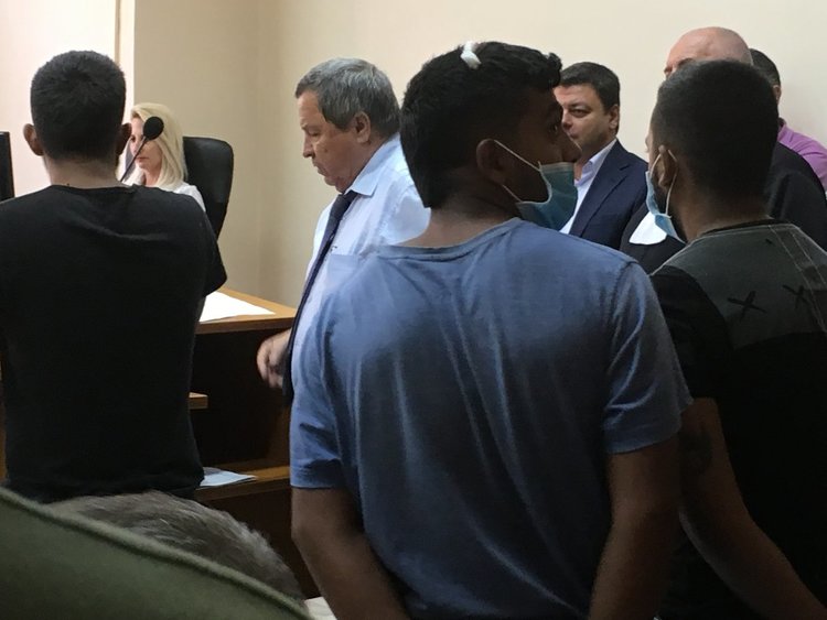 Ромите от кв. "Лозница" пред съда: Нас нападнаха и биха първо, а ние искахме да помогнем