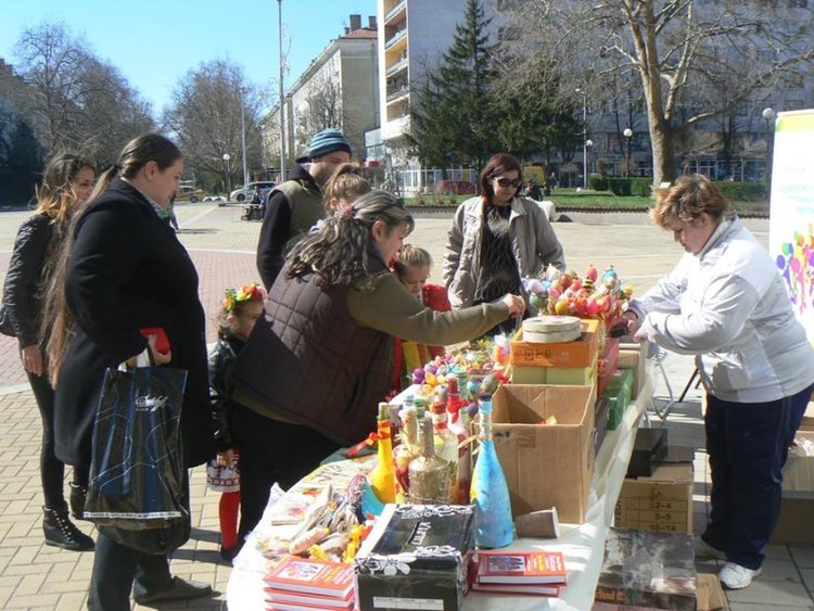 Димитровградска фондация набира доброволци