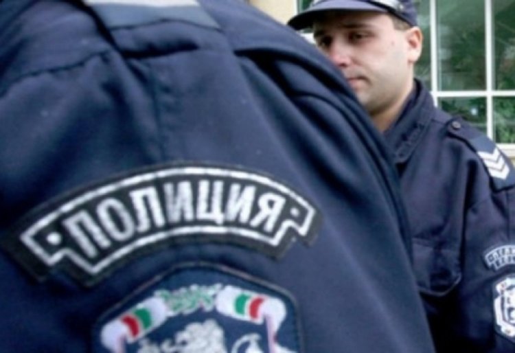 Залавят наркоман зад волана в центъра на Кърджали, отказва тест за дрога