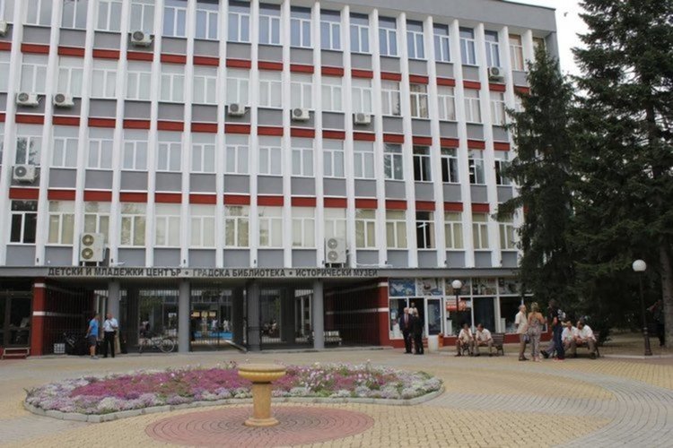 Десетдневка на отворените врати в ОП "Детски и младежки център"