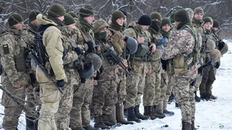 Украйна приведе армията и службите за сигурност в пълна бойна готовност