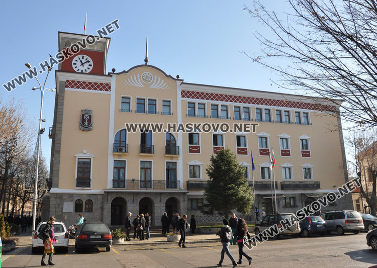 Общината иска 10 млн. лв. дългосрочен дълг за ремонт на спортни зали