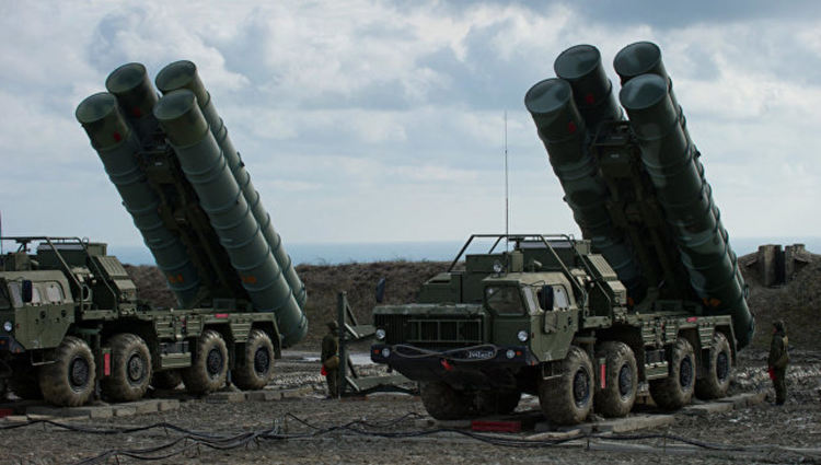 Русия разгърна С-400 на Северния полюс