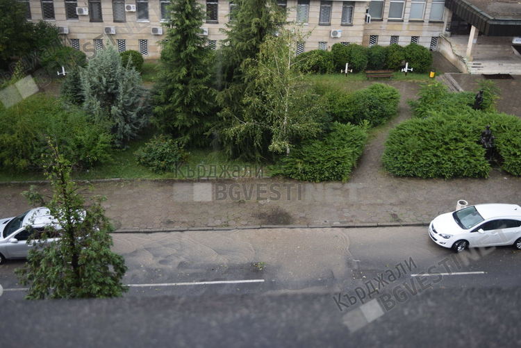 За два дни в Кърджали се изсипа порой, над 75 л.на кв.м.