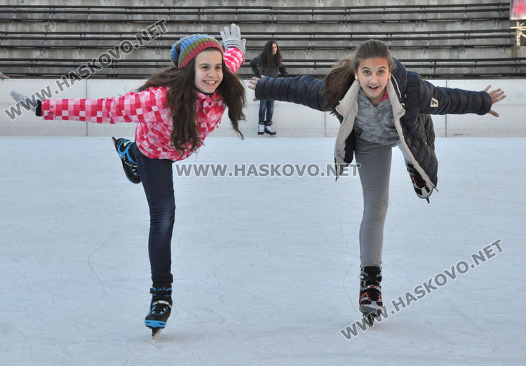 Ледената пързалка в Хасково отваря в четвъртък
