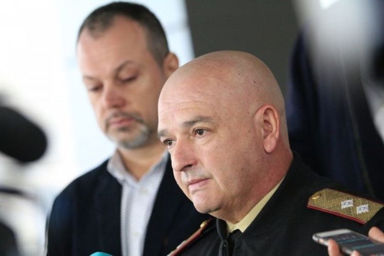 Галъп: Българите приемат и подкрепят извънредното положение, най-голямо одобрение за ген. Мутафчийски 