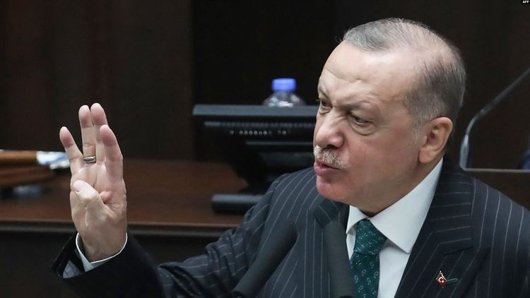  Ердоган уволни шефа на централната банка и турската лира рязко поевтиня