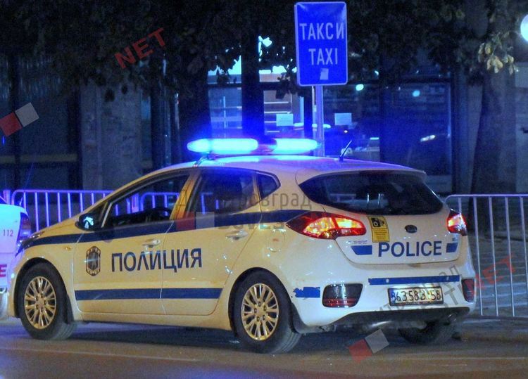 Два мобилни телефона задигнаха в димитровградско