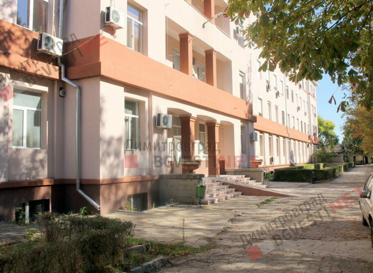 Извънредна докладна за изграждане на външен асансьор на болницата внася кметът Димов