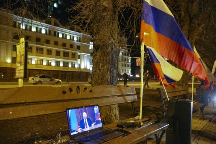 Сънди таймс: Кремълските тролове сеят раздор в България