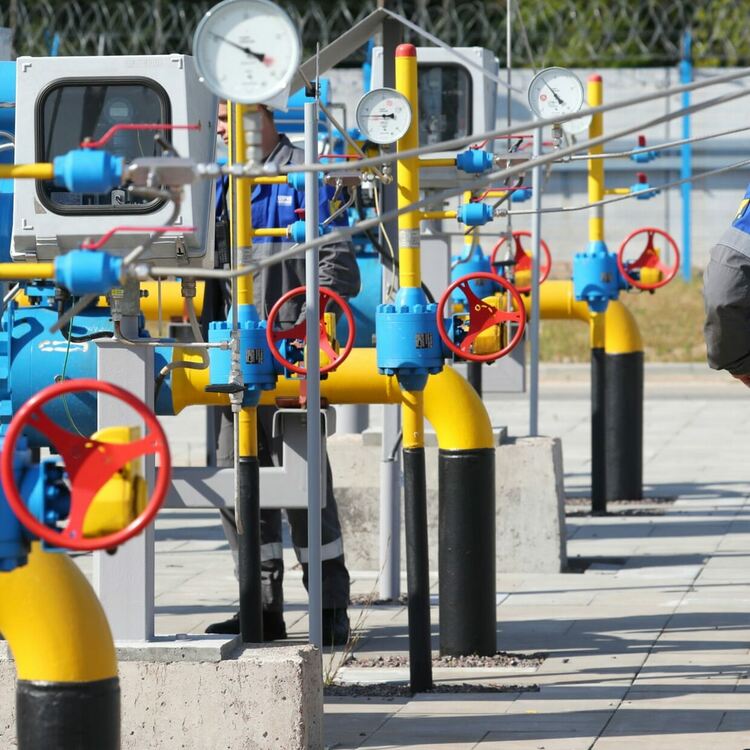 "Газпром" обяви ново драстично намаляване на доставките за Европа