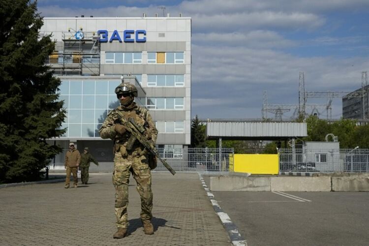Г-7: Русия излага на опасност целия регион с окупацията на Запорожката АЕЦ