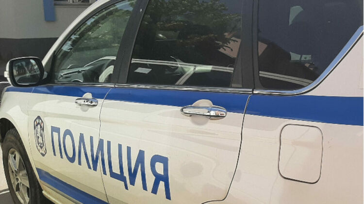 Две бързи производства за управление на автомобили след употреба на наркотици и алкохол са започнати в Перник и Брезник