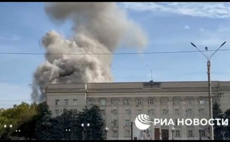 Украински удари по областна администрация в Херсон и прокуратурата в Луганск