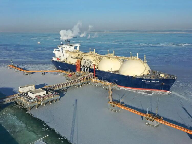 Китай спира реекспорта на втечнен природен газ