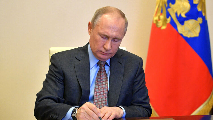 Путин забрани на чужди банки да напускат Русия