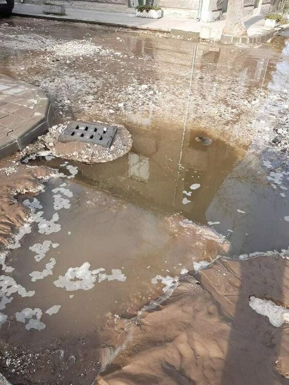 Продължава аварията на водопровода на ул."Илинден"