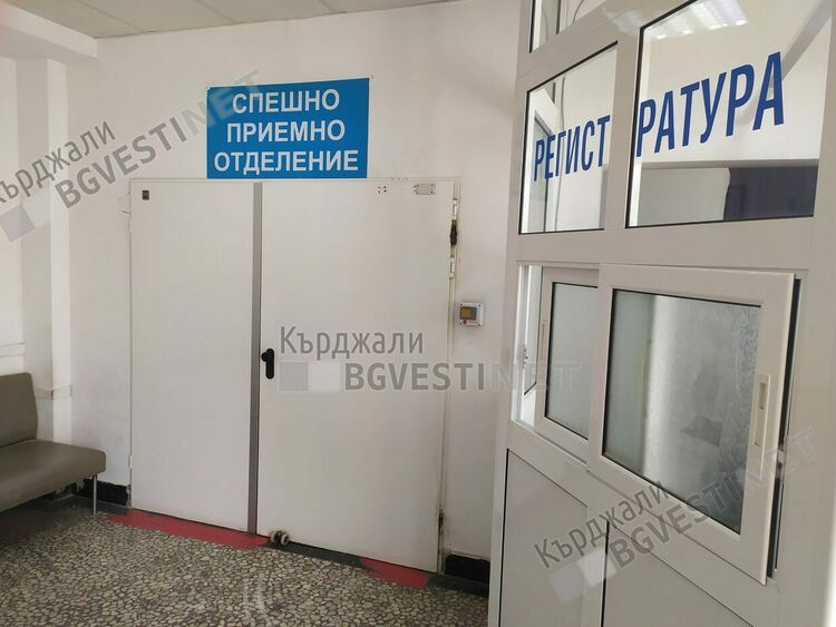 Кърджалиец вилня в Спешното отделение на болницата,търка нара в ареста за хулиганство