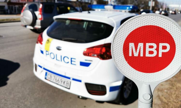 Трима непълнолетни са заподозрени в кражба в село Леново 