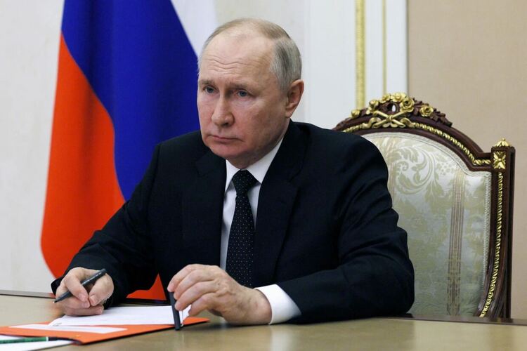 След метежа на "Вагнер" Путин управлява със секретни укази