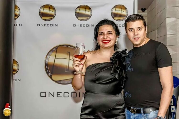 Съдружникът на "криптокралицата" Ружа Игнатова в OneCoin е осъден на 20 години затвор