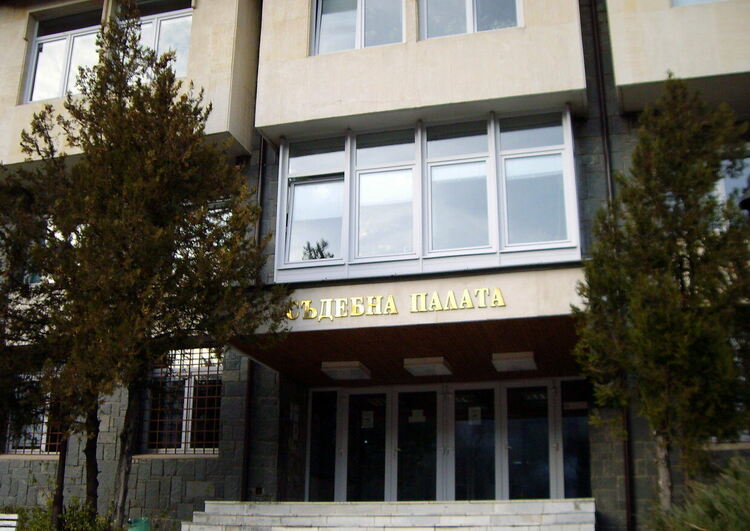 Проверяват сигнал за заплахи към ученик от Рудозем, отправени от учители, кандидати в изборите 
