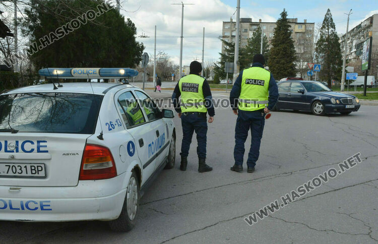 Засилено полицейско присъствие за студентския празник, проверяват заведенията за фалшив алкохол и цигари