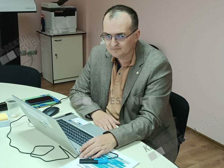 РИК в Кърджали назначи 497 СИК с 3951 членове