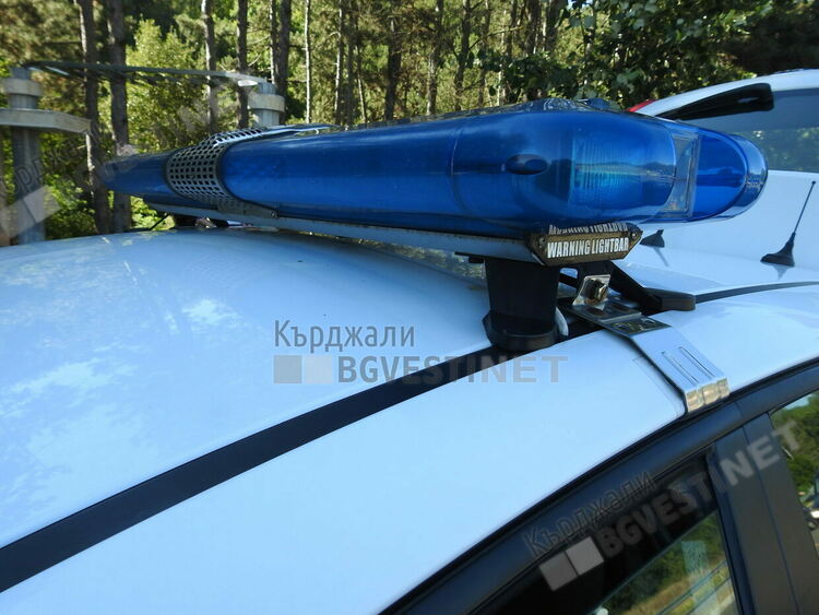 Задържаха 60-годишен в Джебел,атакувал дома на опонент с кирка