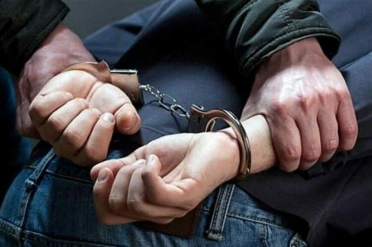 Задържаха кърджалиец за заплахи с убийство,скочил на комшия заради  сигнал за силна музика