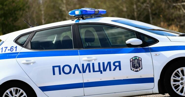 Седем непълнолетни са били задържани при специализирана полицейска операция в Перник