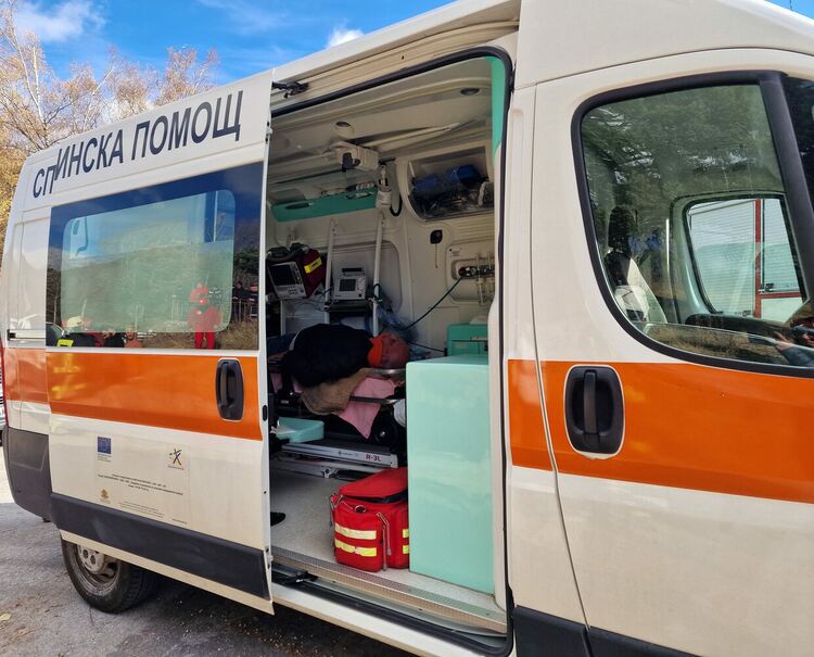 Пешеходка пострада при инцидент с автомобил в Смолян