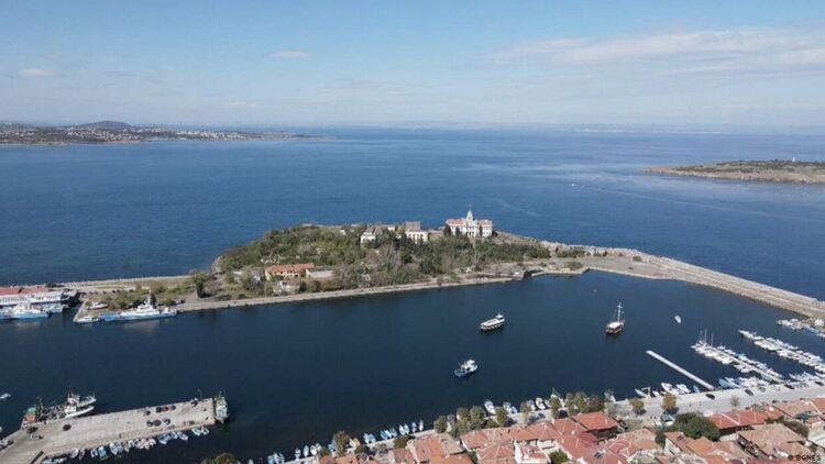 „Св. Кирик“: Буренаци и разруха вместо уникално наследство