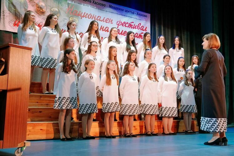 Детски хор „Орфей“ подаряват на хасковлии весел пролетен концерт