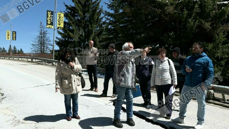 Четвърти ден всички говорят за свлачището в Пампорово, а държавата не е изпратила дори геолози