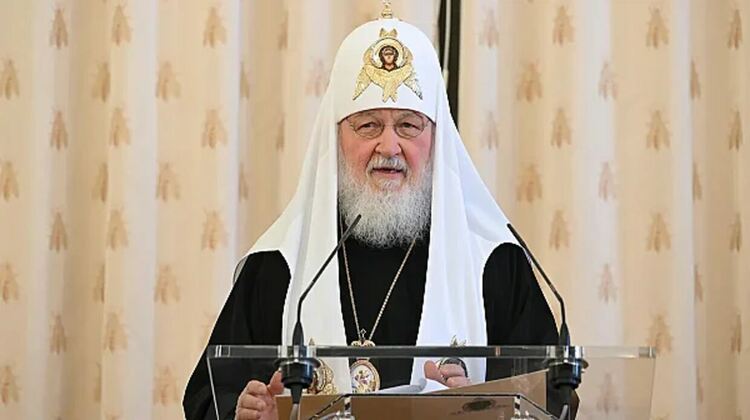 Ако врагът те хвали, си направил глупост: В Русия ни обявиха за защитник на патриарха