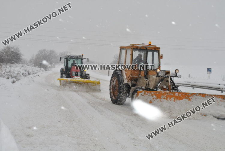 400 341 евро без ДДС ще струва снегопочистването на Хасково – поръчка, печелена традиционно от „Ата-Строй“