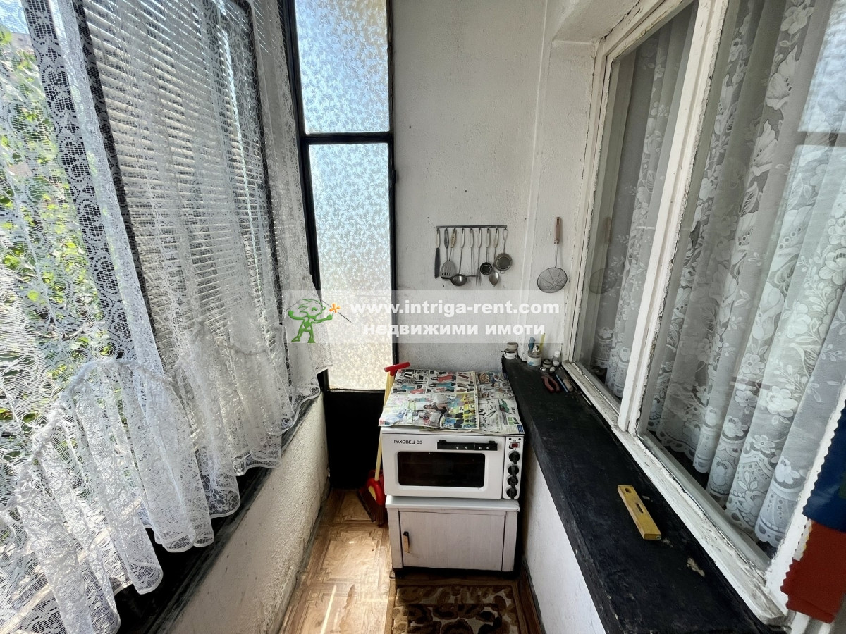 №4113 Двустаен апартамент с гараж за продажба в кв. Овчарски, район Кауфланд и Лидъл.