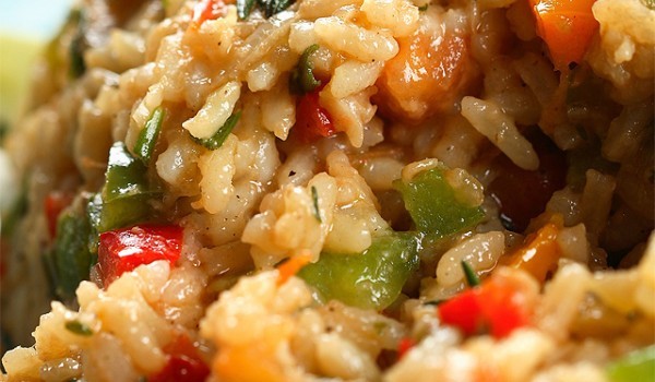 Ориз със зеленчуци и соев сос