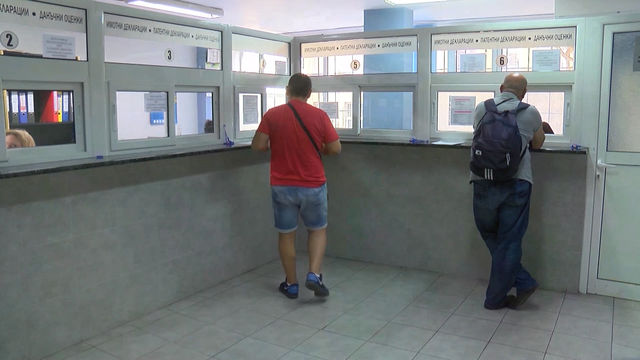  	До 31 октомври се подават декларации за освобождаване от такса битови отпадъци за имоти, който няма да се ползват през 2020 година