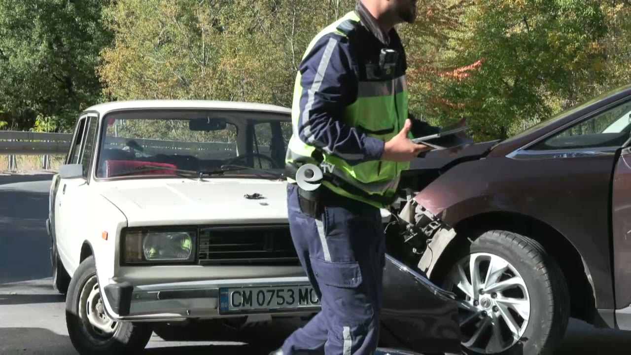 Катастрофа затрудни движението в района Езерата край Смолян